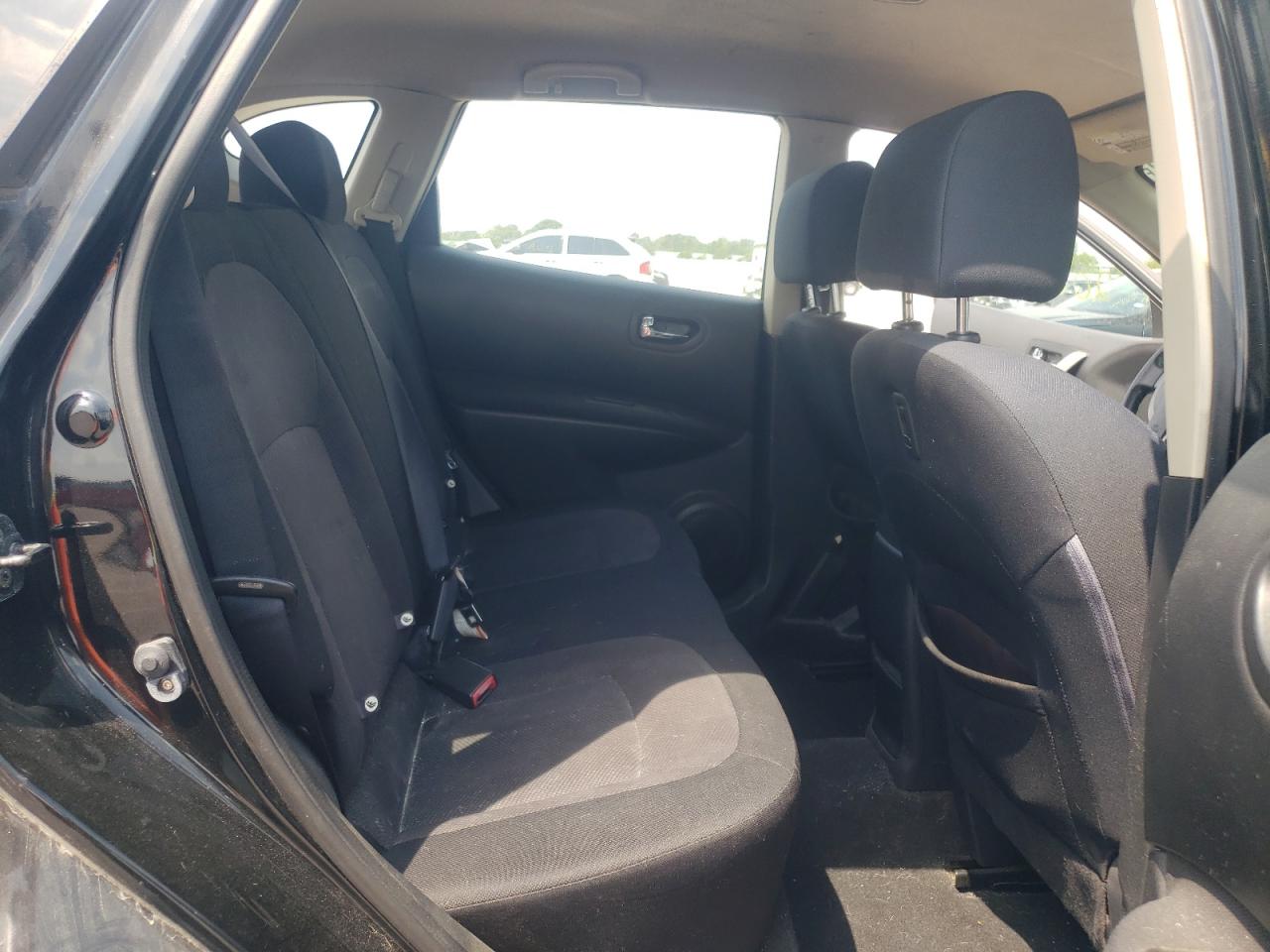 Photo 6 from auction – 2011 NISSAN ROGUE S with VIN JN8AS5MT7BW568461