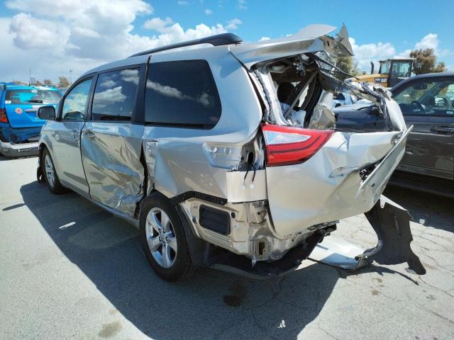 Photo 3 from auction – 2015 TOYOTA SIENNA LE with VIN 5TDKK3DC9FS586664