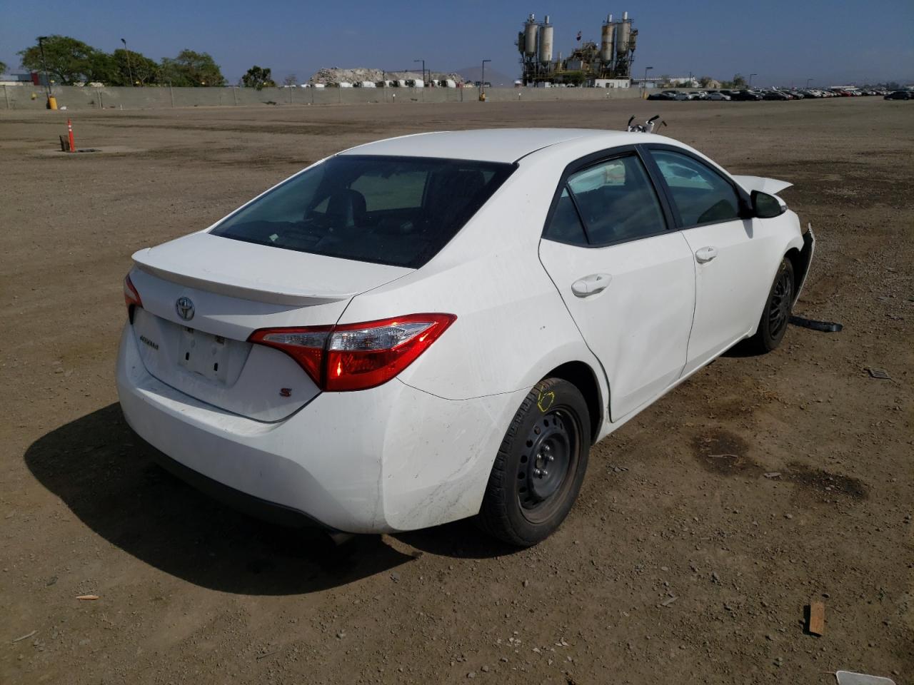 Photo 4 from auction – 2016 TOYOTA COROLLA L with VIN 5YFBURHE6GP394878