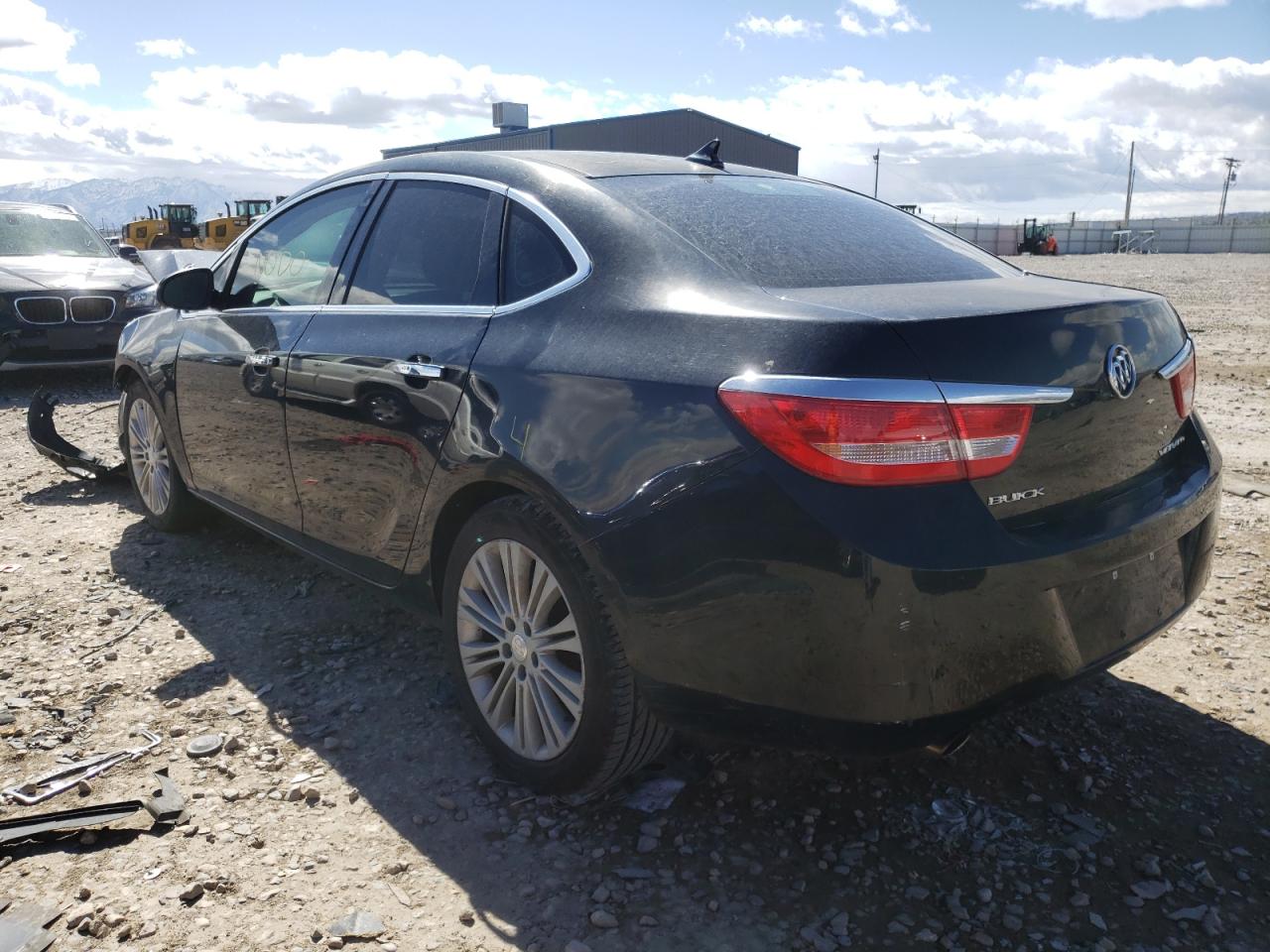 Photo 3 from auction – 2014 BUICK VERANO with VIN 1G4PP5SK8E4147958