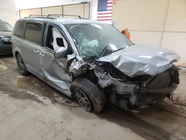 DODGE GRAND CARA 2019 with VIN 2C4RDGEG7KR662533 - Photo from auction