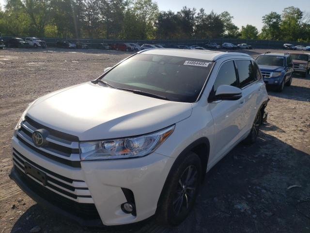 Photo 2 from auction – 2018 TOYOTA HIGHLANDER with VIN 5TDJZRFH9JS551473