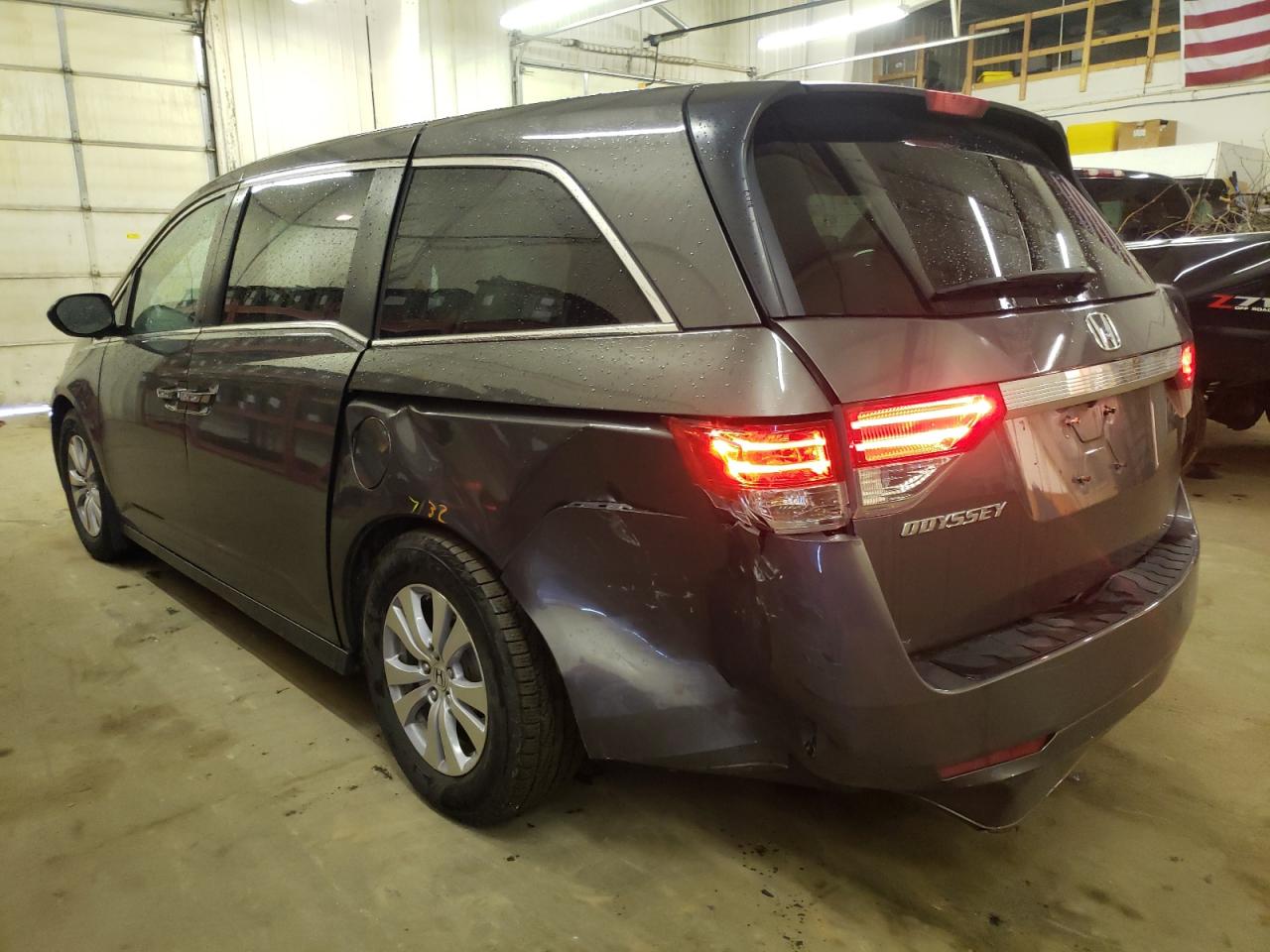 Photo 3 from auction – 2015 HONDA ODYSSEY EX with VIN 5FNRL5H65FB020243