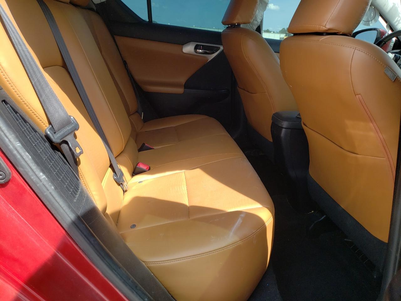 Photo 6 from auction – 2011 LEXUS CT 200 with VIN JTHKD5BH9B2043819