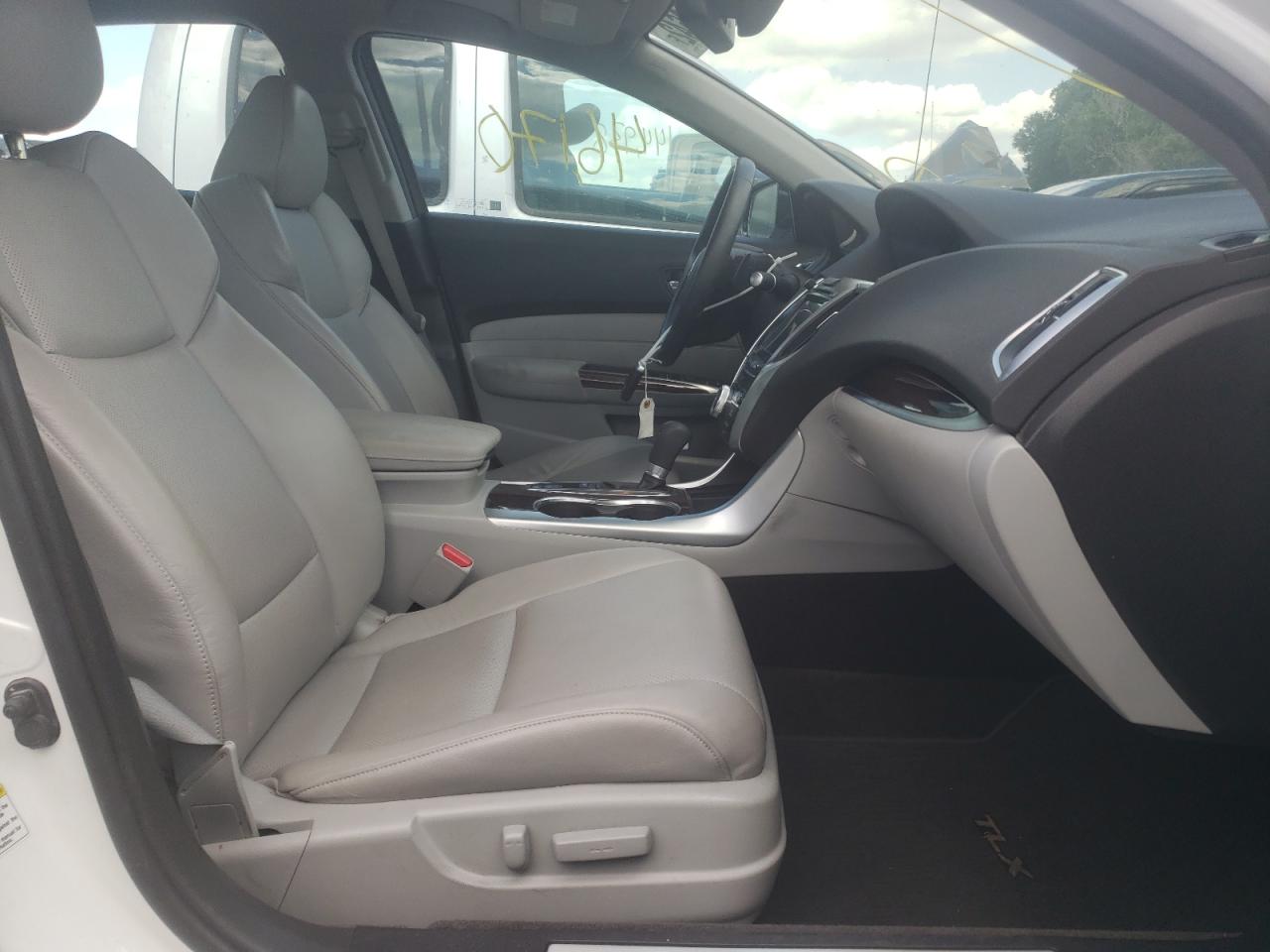Photo 5 from auction – 2015 ACURA TLX TECH with VIN 19UUB1F55FA007602