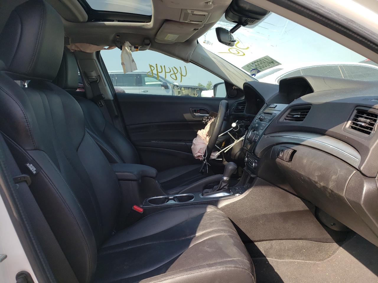 Photo 5 from auction – 2019 ACURA ILX with VIN 19UDE2F34KA004146