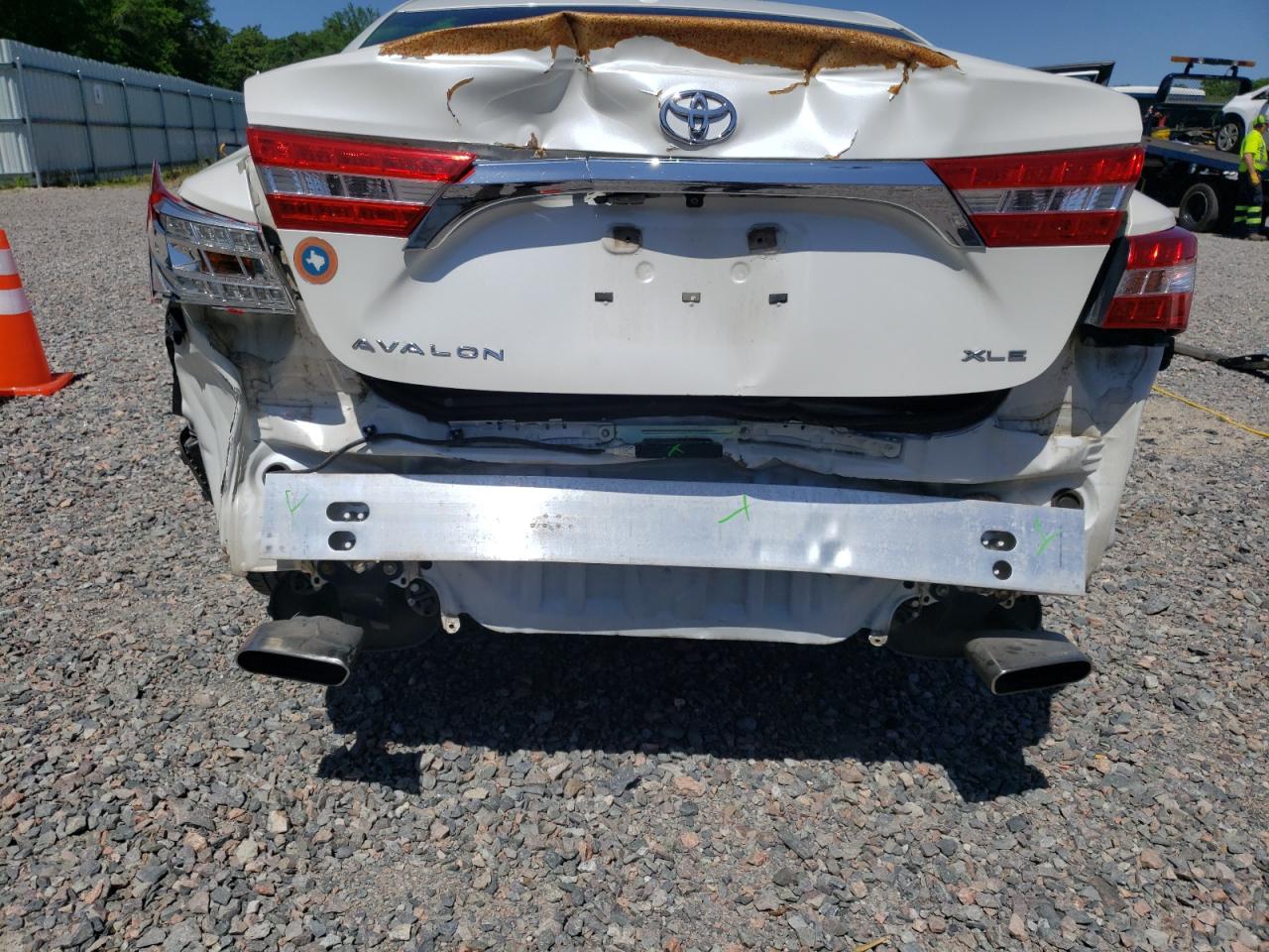Photo 9 from auction – 2014 TOYOTA AVALON BAS with VIN 4T1BK1EB7EU104158