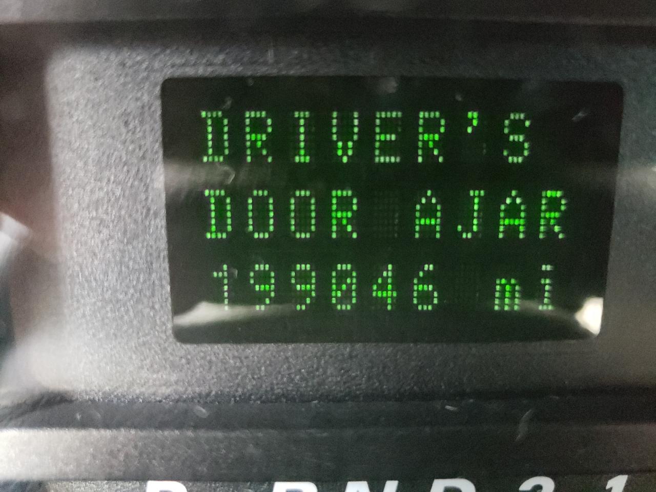 Photo 8 from auction – 2004 FORD FREESTAR L with VIN 2FMDA58294BA51952