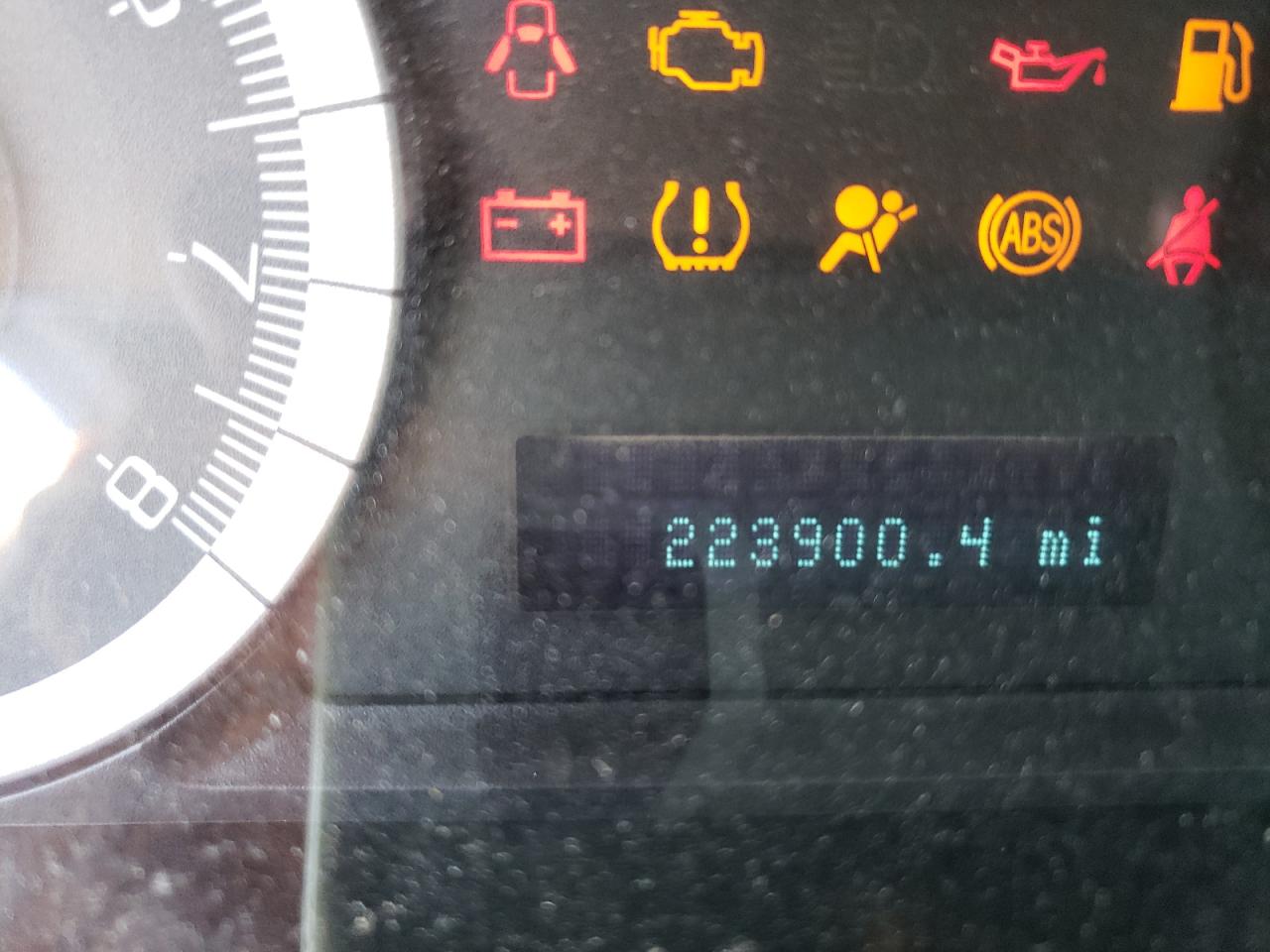 Photo 8 from auction – 2009 FORD ESCAPE XLT with VIN 1FMCU03G49KA53629