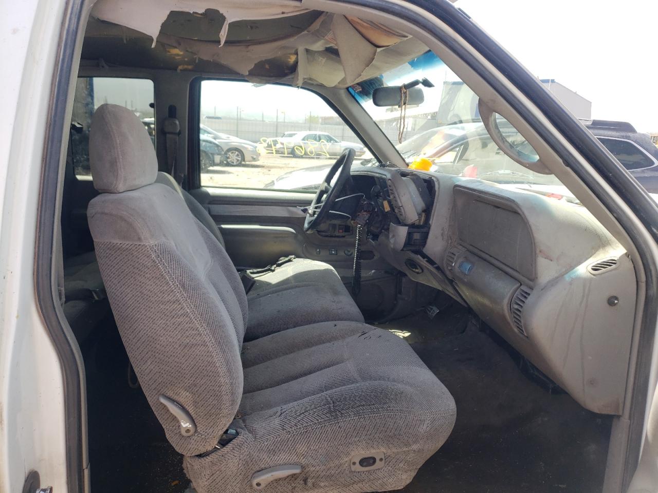 Photo 5 from auction – 1998 CHEVROLET GMT-400 C1 with VIN 1GCEC19W9WE150565