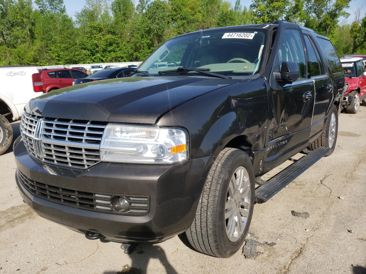 Photo 2 from auction – 2008 LINCOLN NAVIGATOR with VIN 5LMFU28598LJ17895