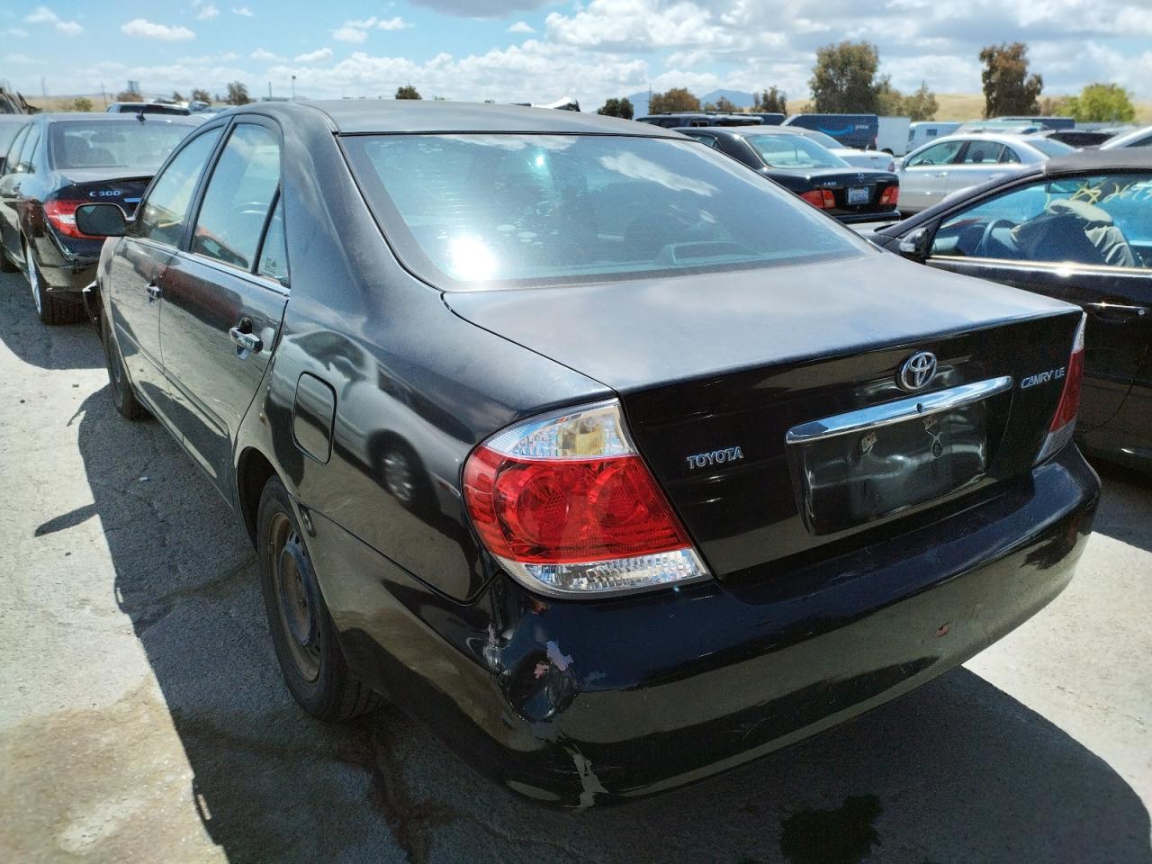 Photo 3 from auction – 2006 TOYOTA CAMRY with VIN 4T1BE32K86U119454