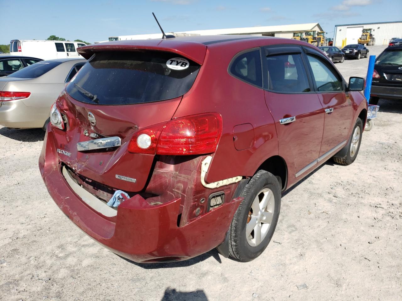 Photo 4 from auction – 2013 NISSAN ROGUE S with VIN JN8AS5MT2DW527223
