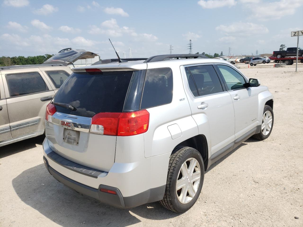 Photo 4 from auction – 2011 GMC TERRAIN SL with VIN 2CTALUEC2B6450138