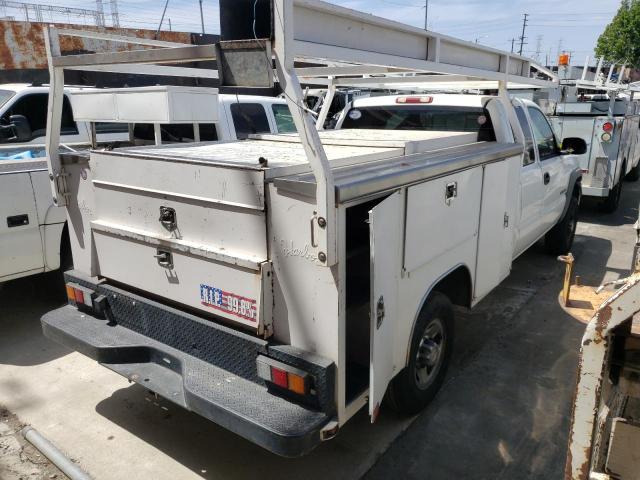 Photo 4 from auction – 2004 CHEVROLET SILVERADO with VIN 1GBHC29UX4E258700