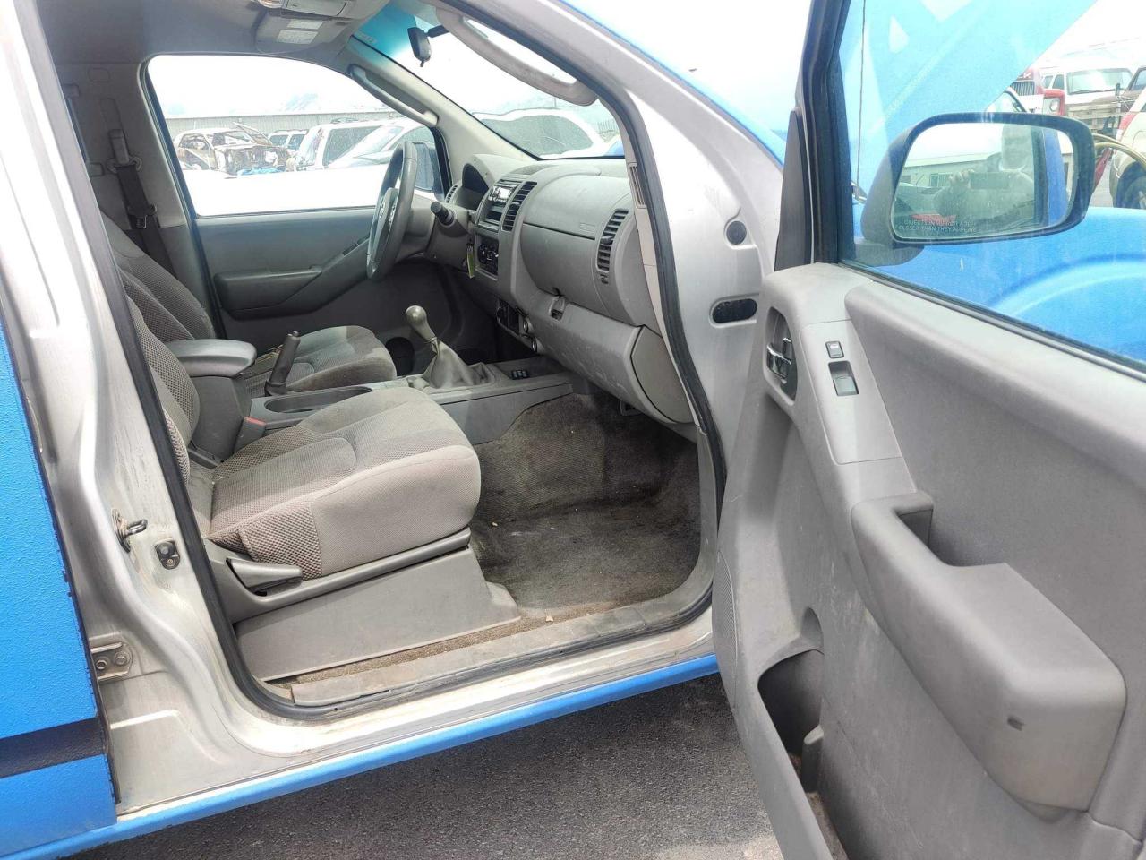 Photo 5 from auction – 2005 NISSAN FRONTIER C with VIN 1N6AD07W85C410633