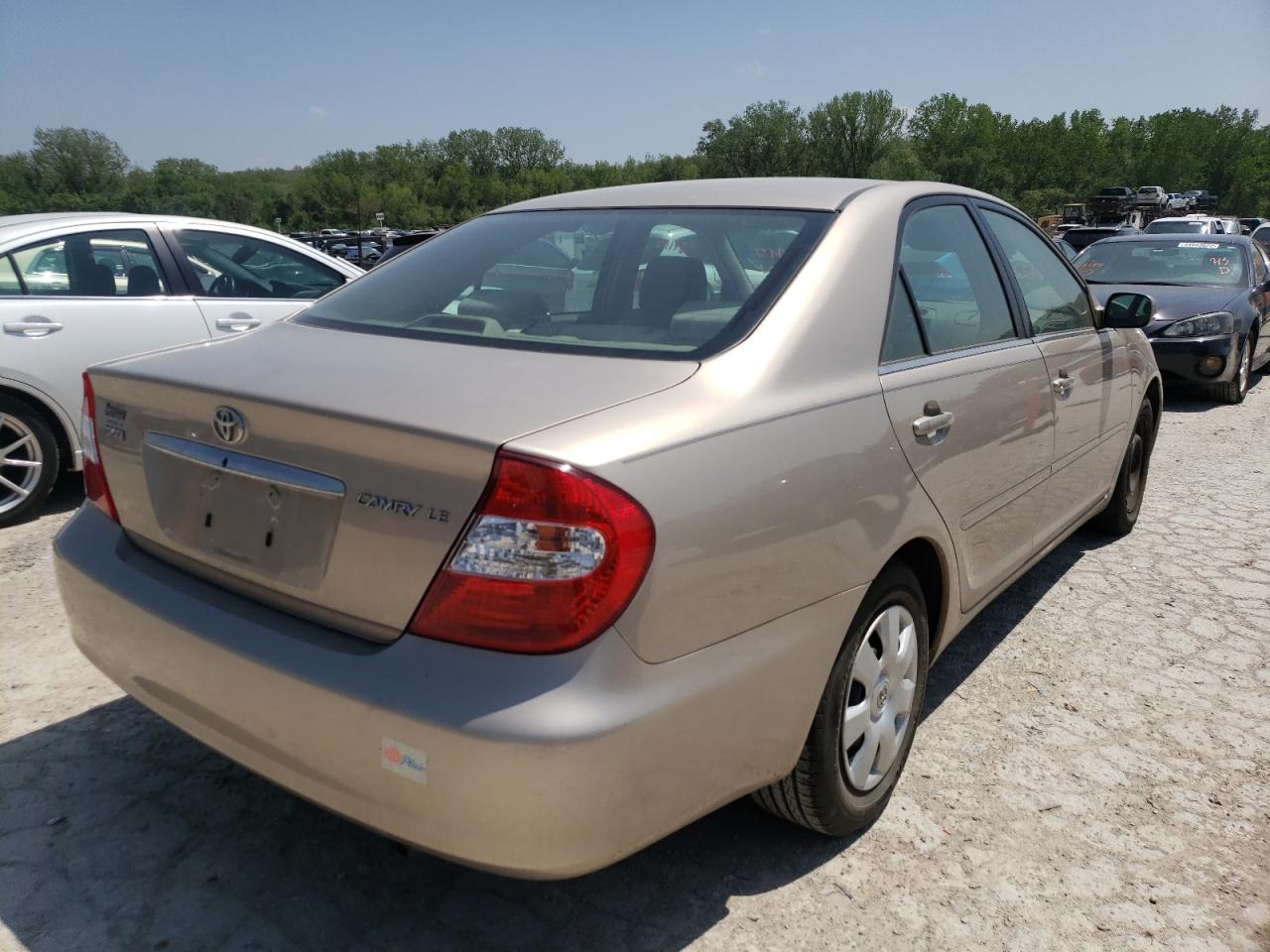 Photo 4 from auction – 2002 TOYOTA CAMRY LE with VIN 4T1BE32K42U015604