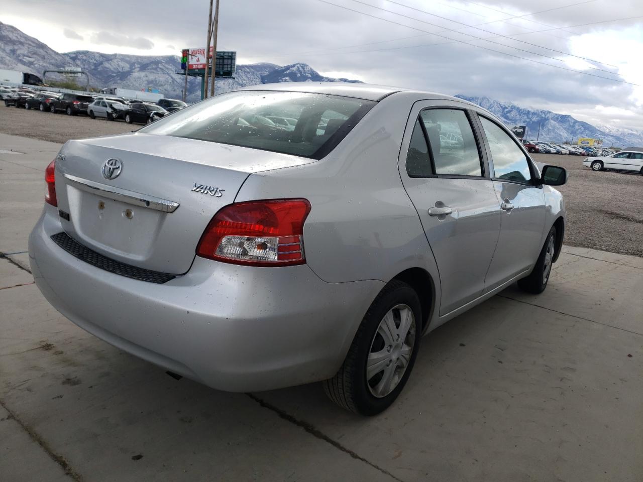 Photo 4 from auction – 2008 TOYOTA YARIS with VIN JTDBT923684032838