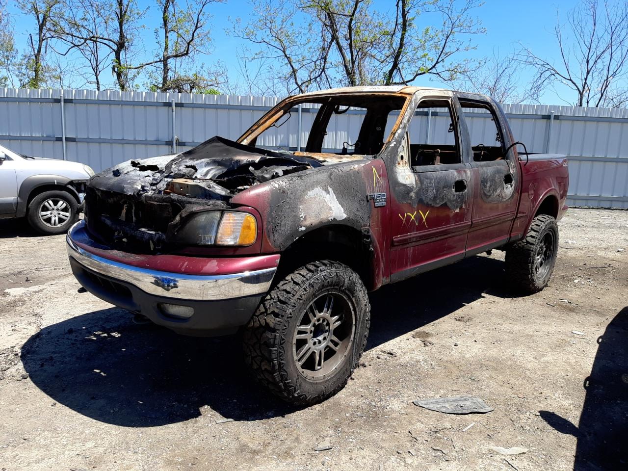 Photo 2 from auction – 2003 FORD F150 SUPER with VIN 1FTRW08L03KA28300