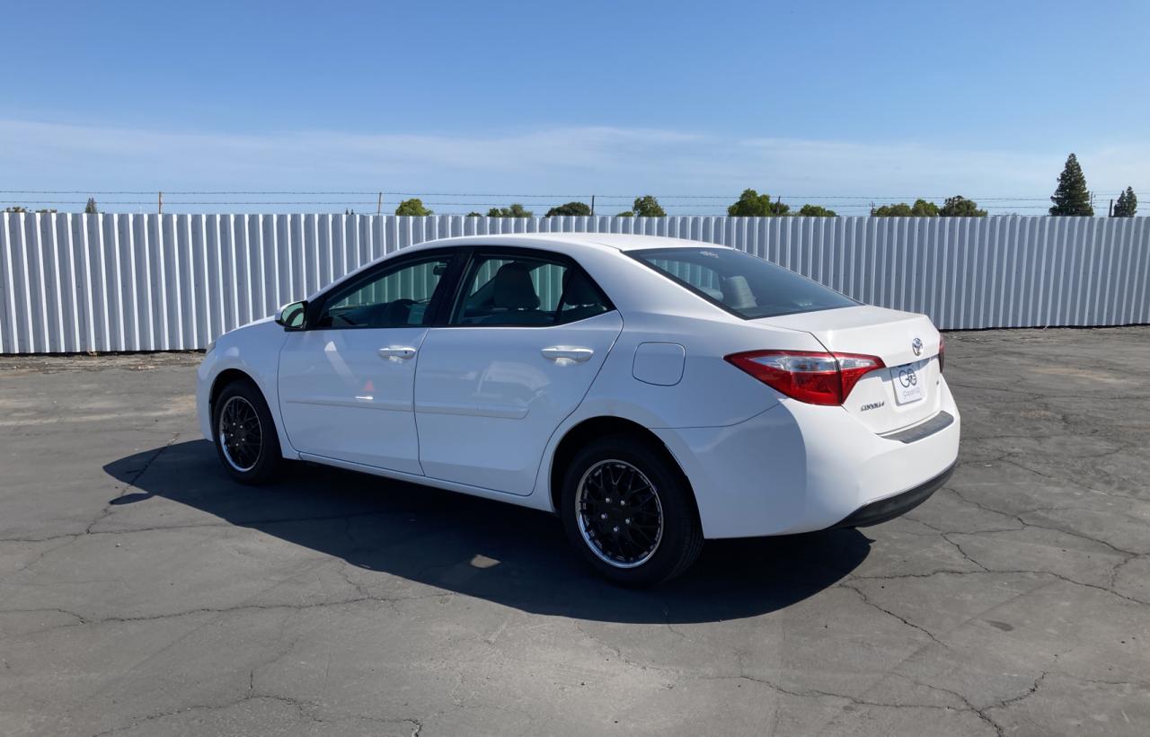 Photo 3 from auction – 2015 TOYOTA COROLLA L with VIN 5YFBURHE8FP254474
