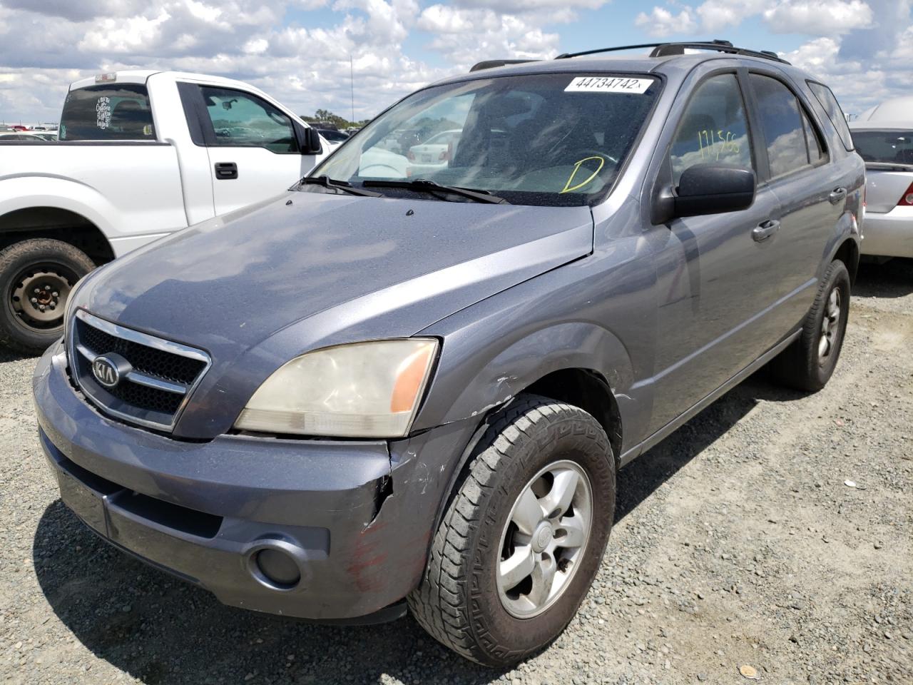 Photo 2 from auction – 2006 KIA SORENTO EX with VIN KNDJD733665542836