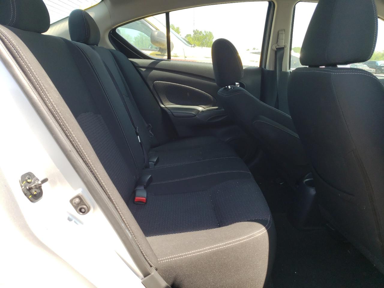 Photo 6 from auction – 2019 NISSAN VERSA S with VIN 3N1CN7AP9KL813087