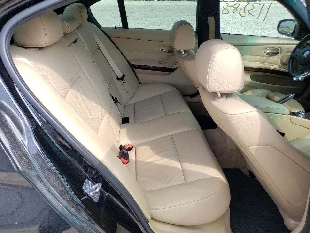 Photo 6 from auction – 2011 BMW 335 I with VIN WBAPM5G50BNN01071