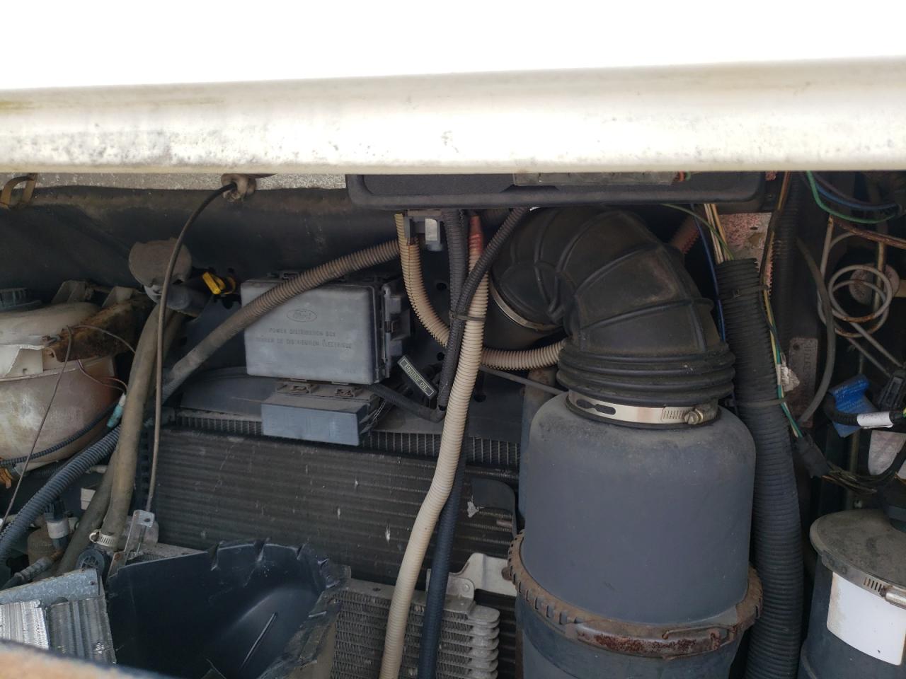 Photo 7 from auction – 2000 FORD F550 SUPER with VIN 1FCLF53S5Y0A11643