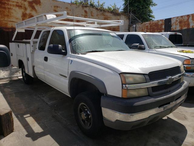 CHEVROLET SILVERADO 2004 with VIN 1GBHC29UX4E258700 - Photo from auction