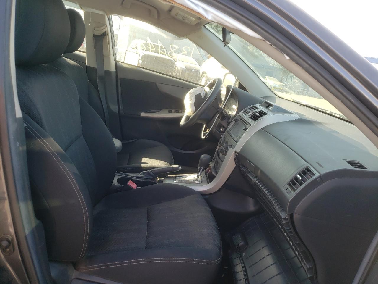 Photo 5 from auction – 2013 TOYOTA COROLLA BA with VIN 5YFBU4EE8DP195723