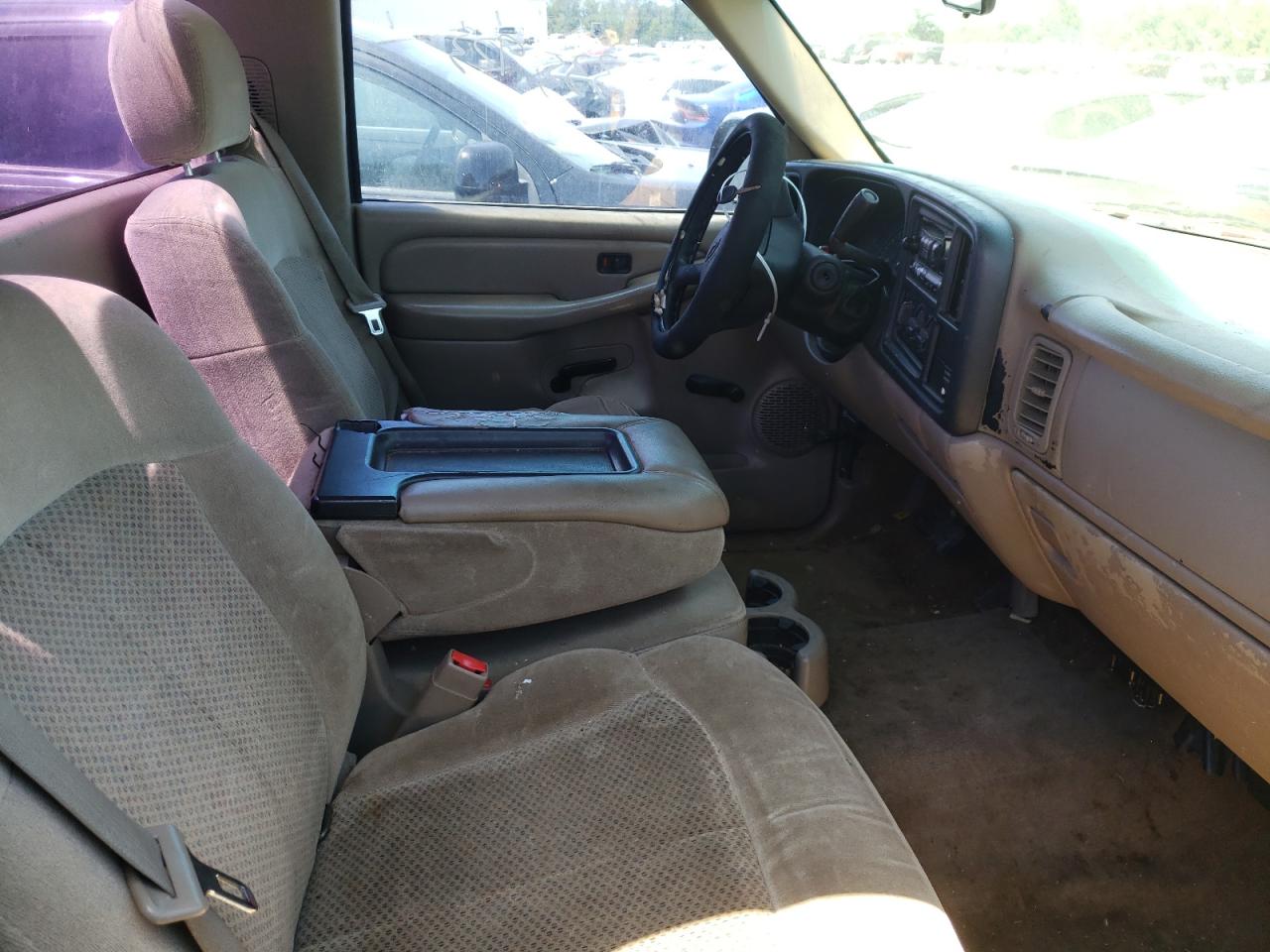 Photo 5 from auction – 2002 CHEVROLET SILVERADO with VIN 1GCEC14V32Z306889