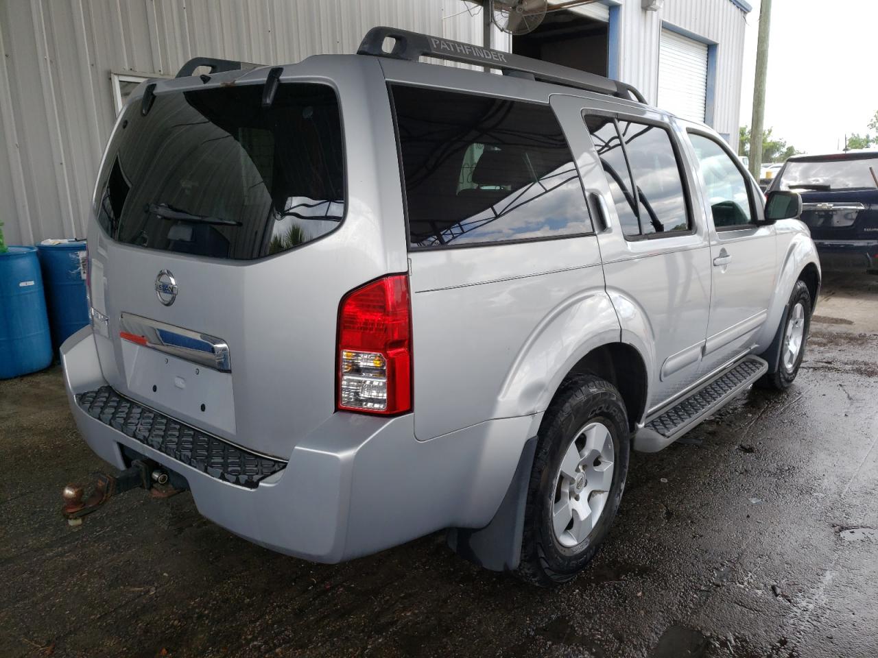 Photo 4 from auction – 2006 NISSAN PATHFINDER with VIN 5N1AR18U96C659415