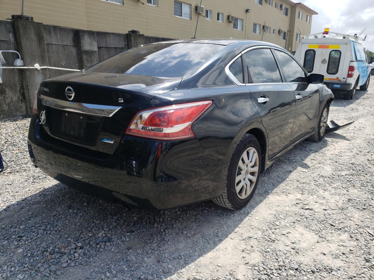 Photo 4 from auction – 2013 NISSAN ALTIMA 2.5 with VIN 1N4AL3AP4DN450449