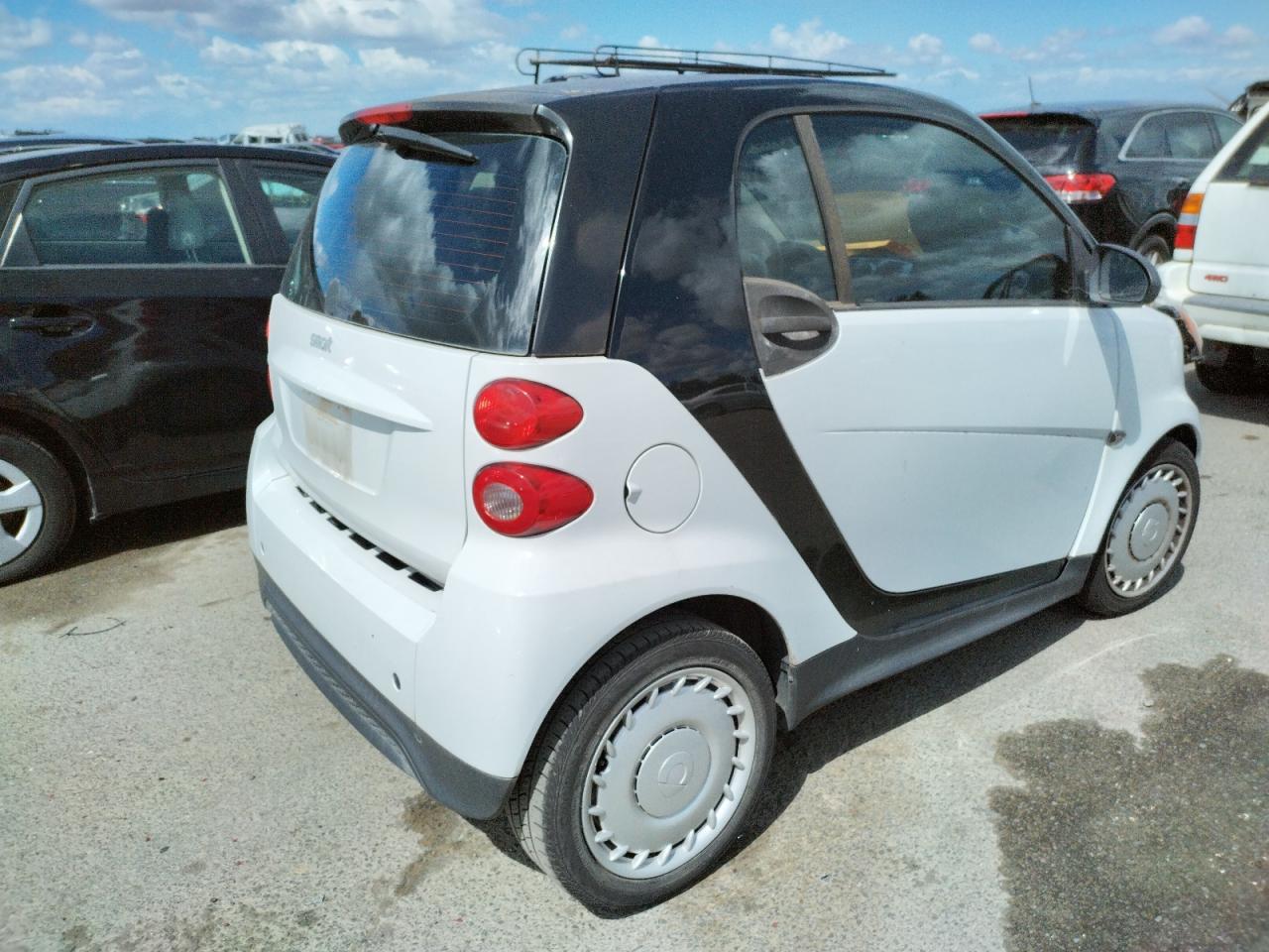 Photo 4 from auction – 2014 SMART FORTWO PUR with VIN WMEEJ3BAXEK758550