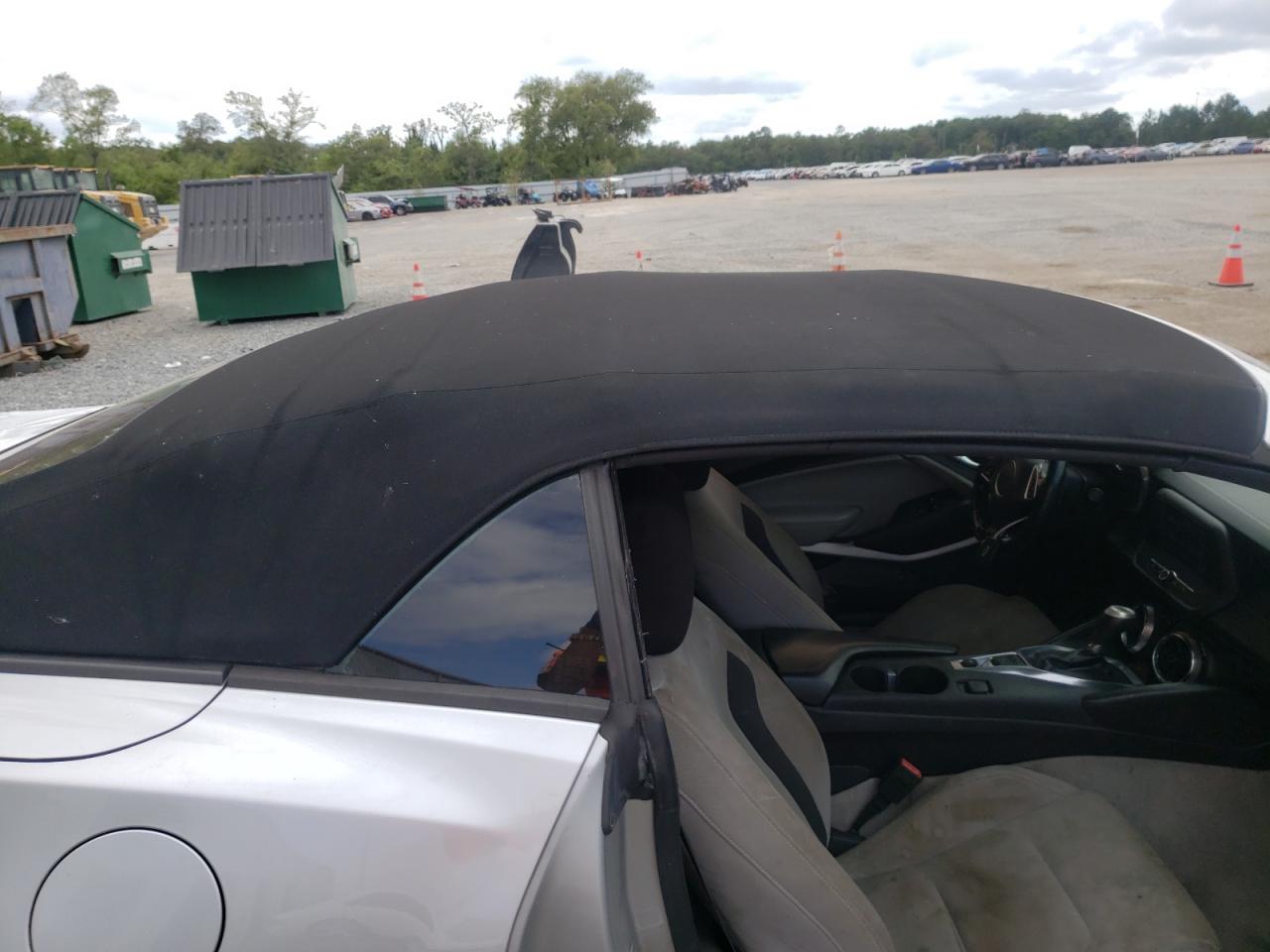 Photo 9 from auction – 2017 CHEVROLET CAMARO LT with VIN 1G1FB3DS4H0168438