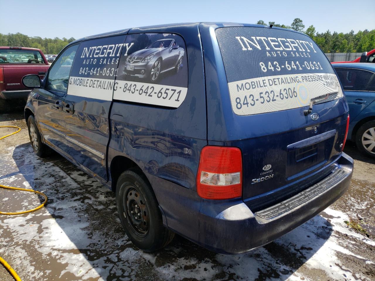 Photo 3 from auction – 2004 KIA SEDONA EX with VIN KNDUP131646605022