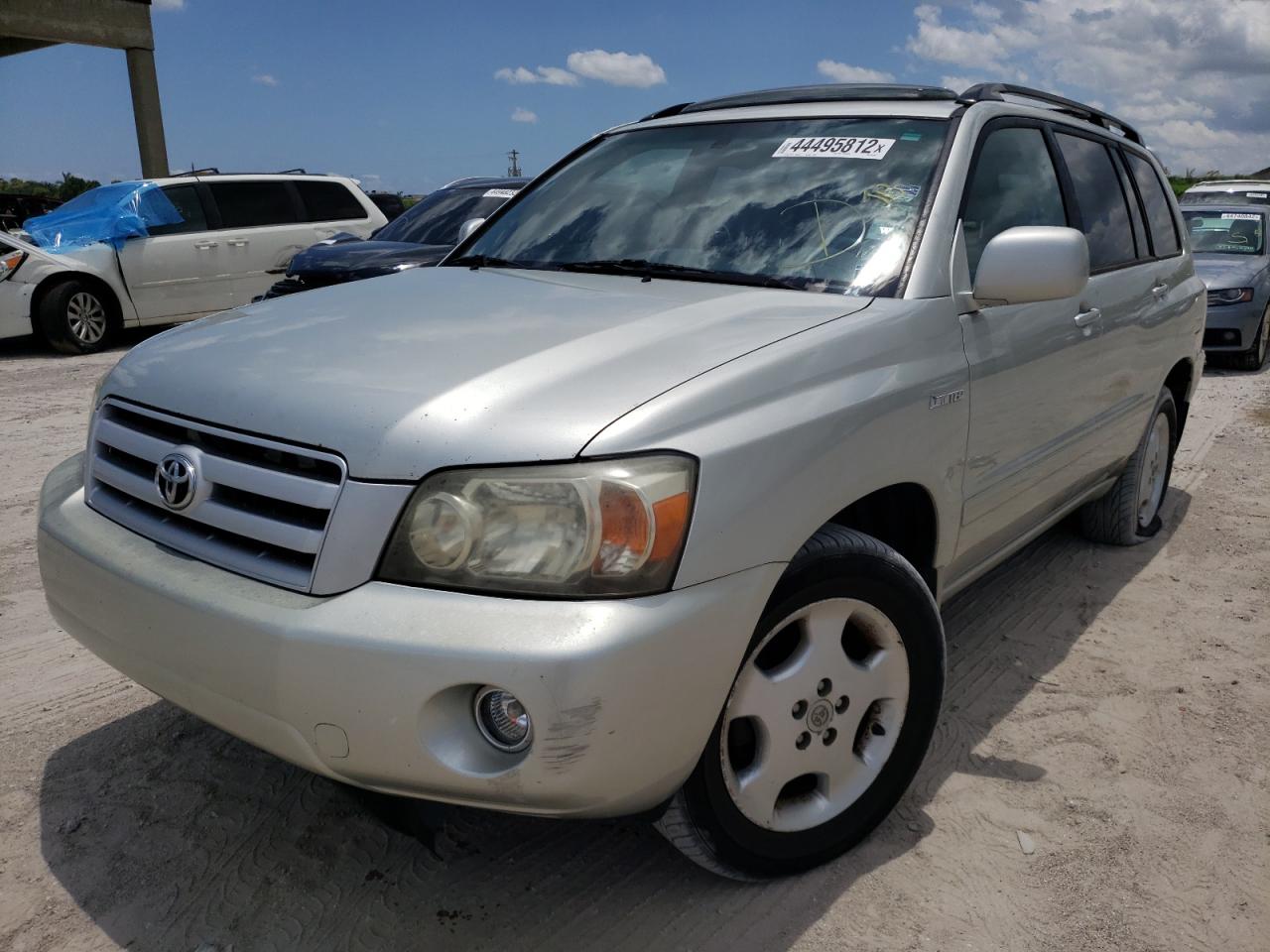 Photo 2 from auction – 2004 TOYOTA HIGHLANDER with VIN JTEDP21A240023166