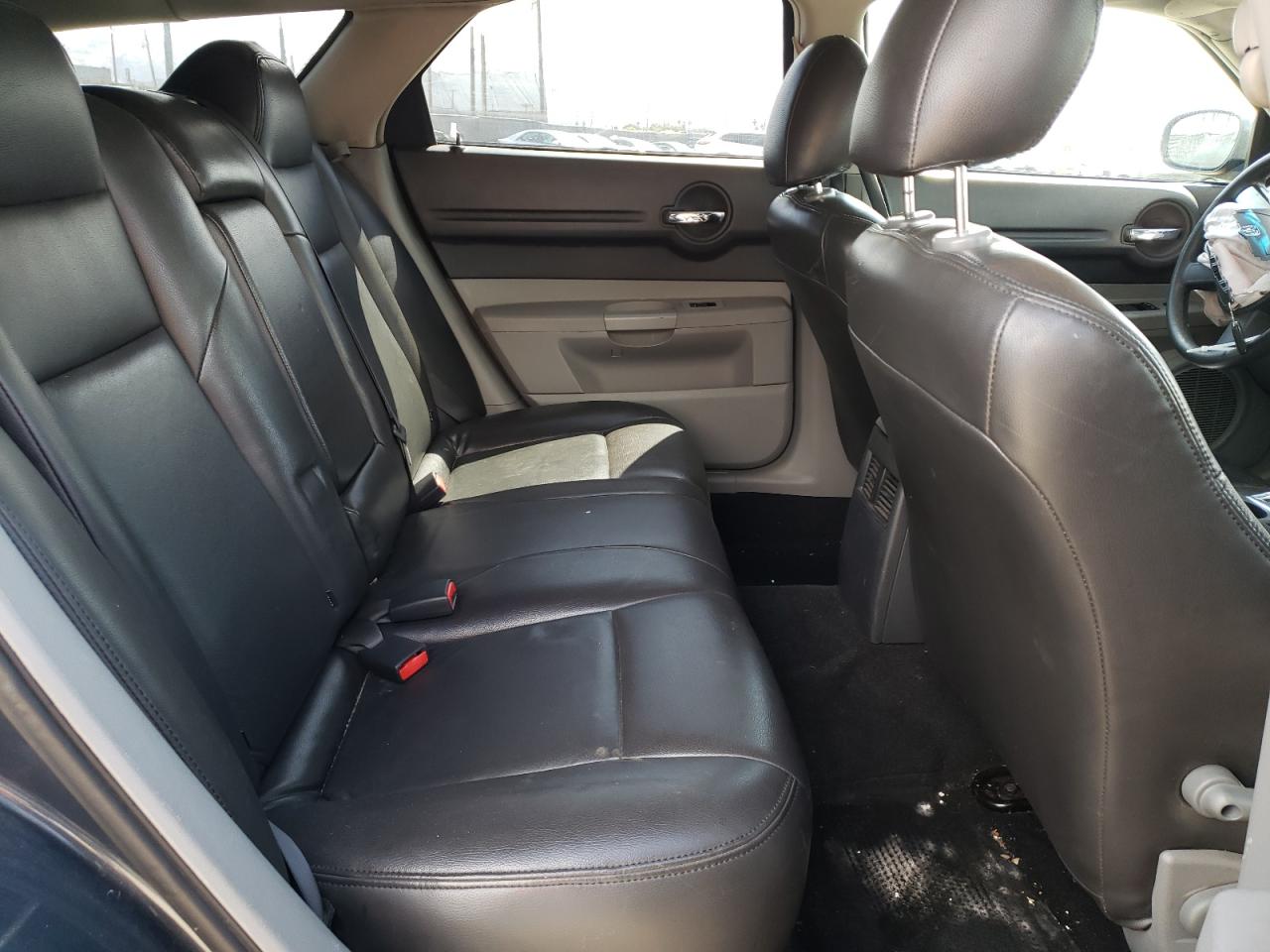 Photo 6 from auction – 2007 DODGE MAGNUM SXT with VIN 2D4FV47VX7H870920
