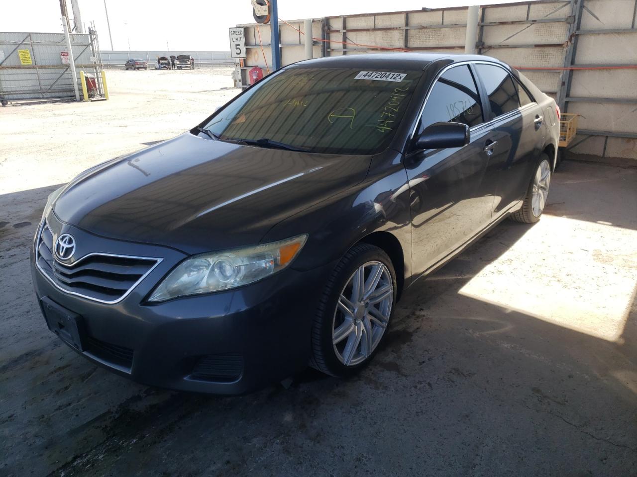 Photo 2 from auction – 2010 TOYOTA CAMRY BASE with VIN 4T1BF3EK7AU052850