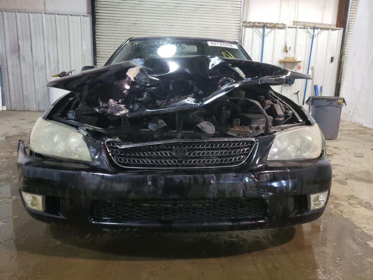 Photo 9 from auction – 2002 LEXUS IS 300 with VIN JTHBD192120033906