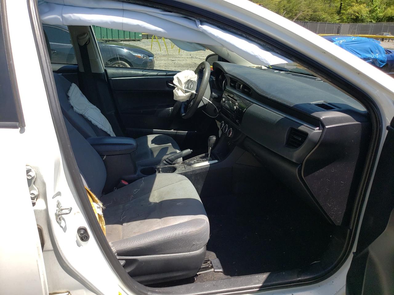 Photo 5 from auction – 2014 TOYOTA COROLLA L with VIN 2T1BURHE2EC092355