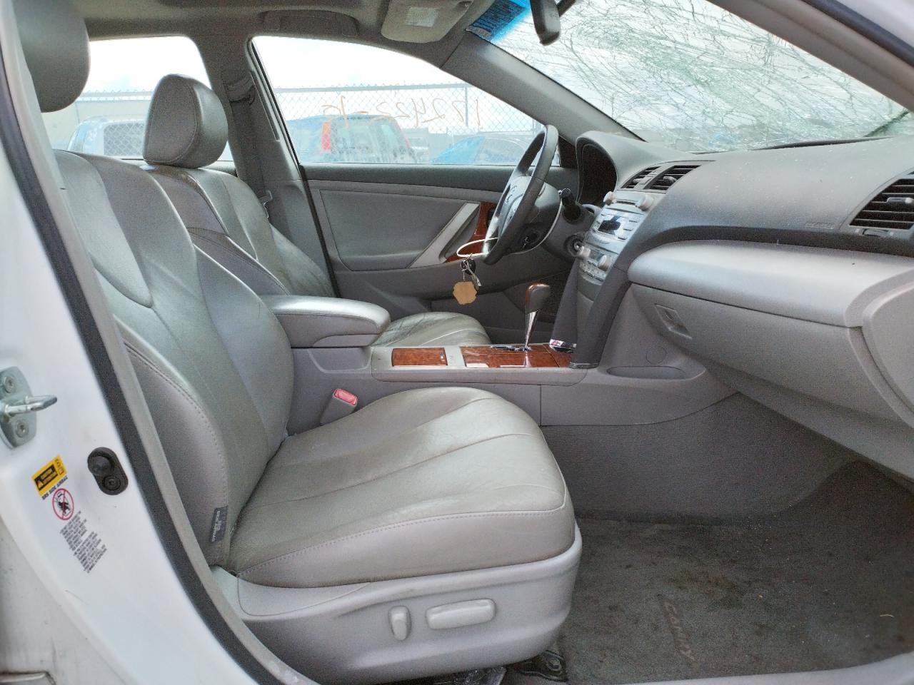 Photo 5 from auction – 2010 TOYOTA CAMRY BASE with VIN 4T1BF3EK6AU568777