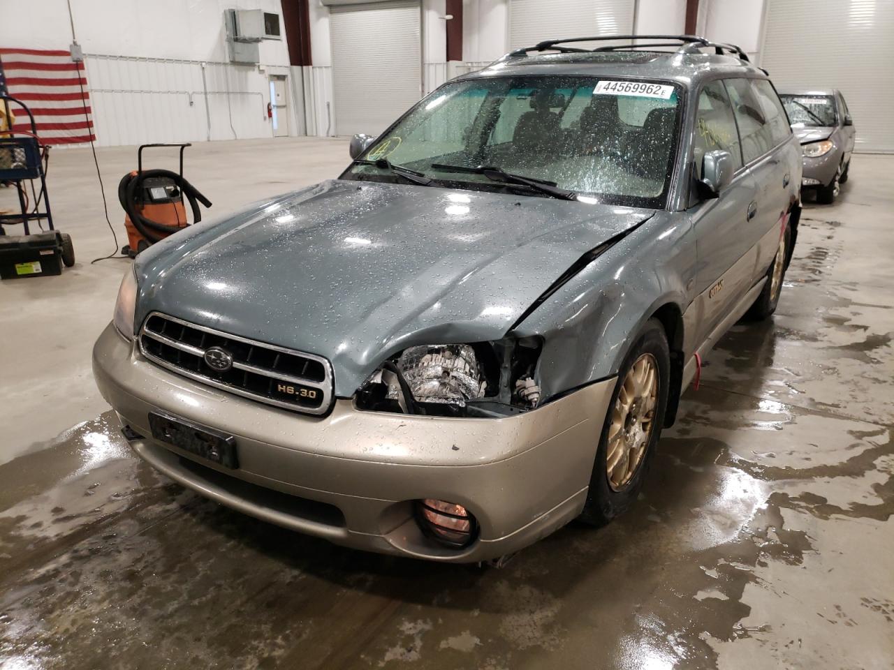 Photo 2 from auction – 2001 SUBARU LEGACY OUT with VIN 4S3BH806317640412