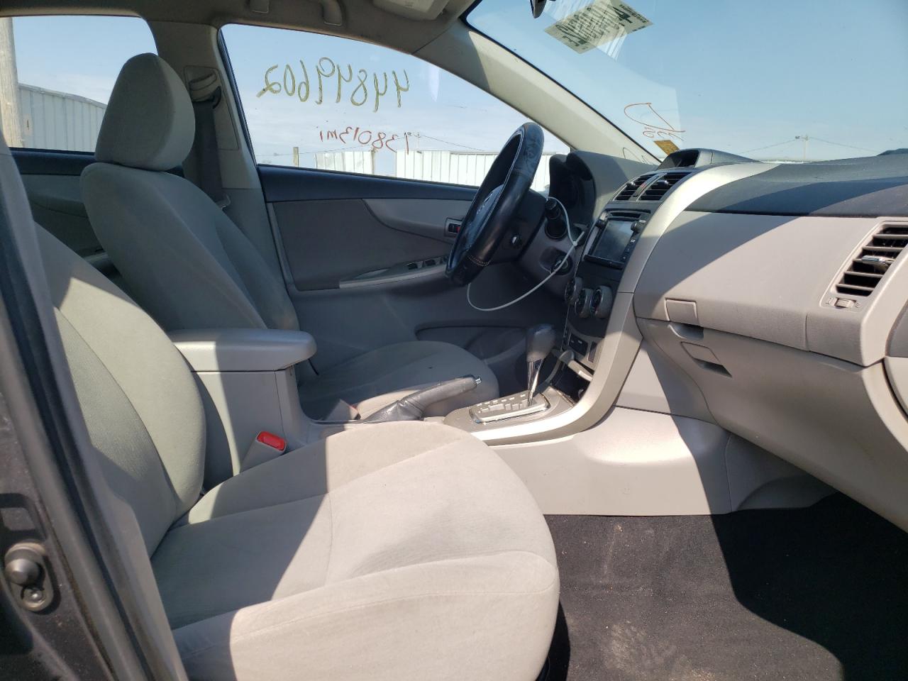 Photo 5 from auction – 2013 TOYOTA CORLLA L L with VIN 2T1BU4EE6DC018071