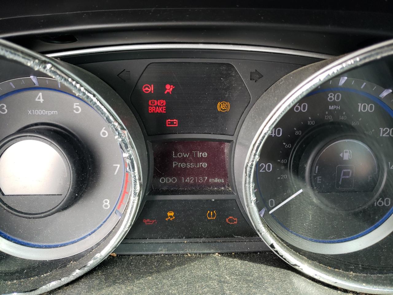 Photo 8 from auction – 2014 HYUNDAI SONATA GLS with VIN 5NPEB4AC6EH858843