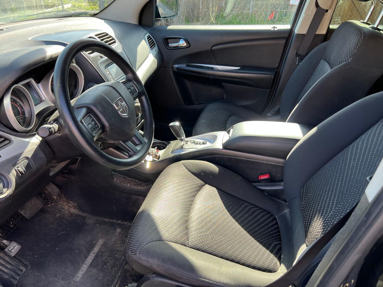 Photo 5 from auction – 2015 DODGE JOURNEY SE with VIN 3C4PDCAB6FT516573