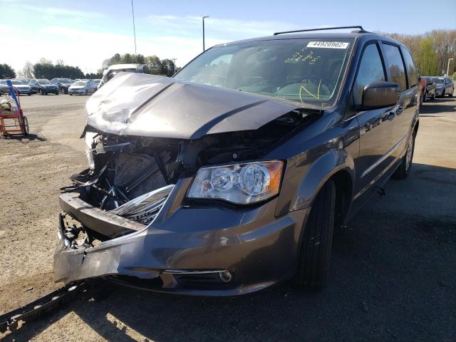 Photo 2 from auction – 2016 CHRYSLER TOWN & COU with VIN 2C4RC1BG6GR148247