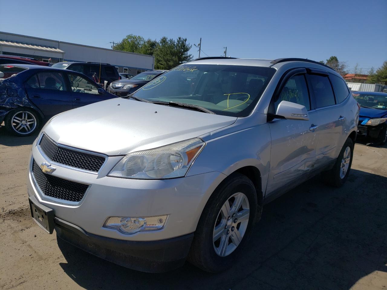 Photo 2 from auction – 2011 CHEVROLET TRAVERSE L with VIN 1GNKVJED6BJ272004