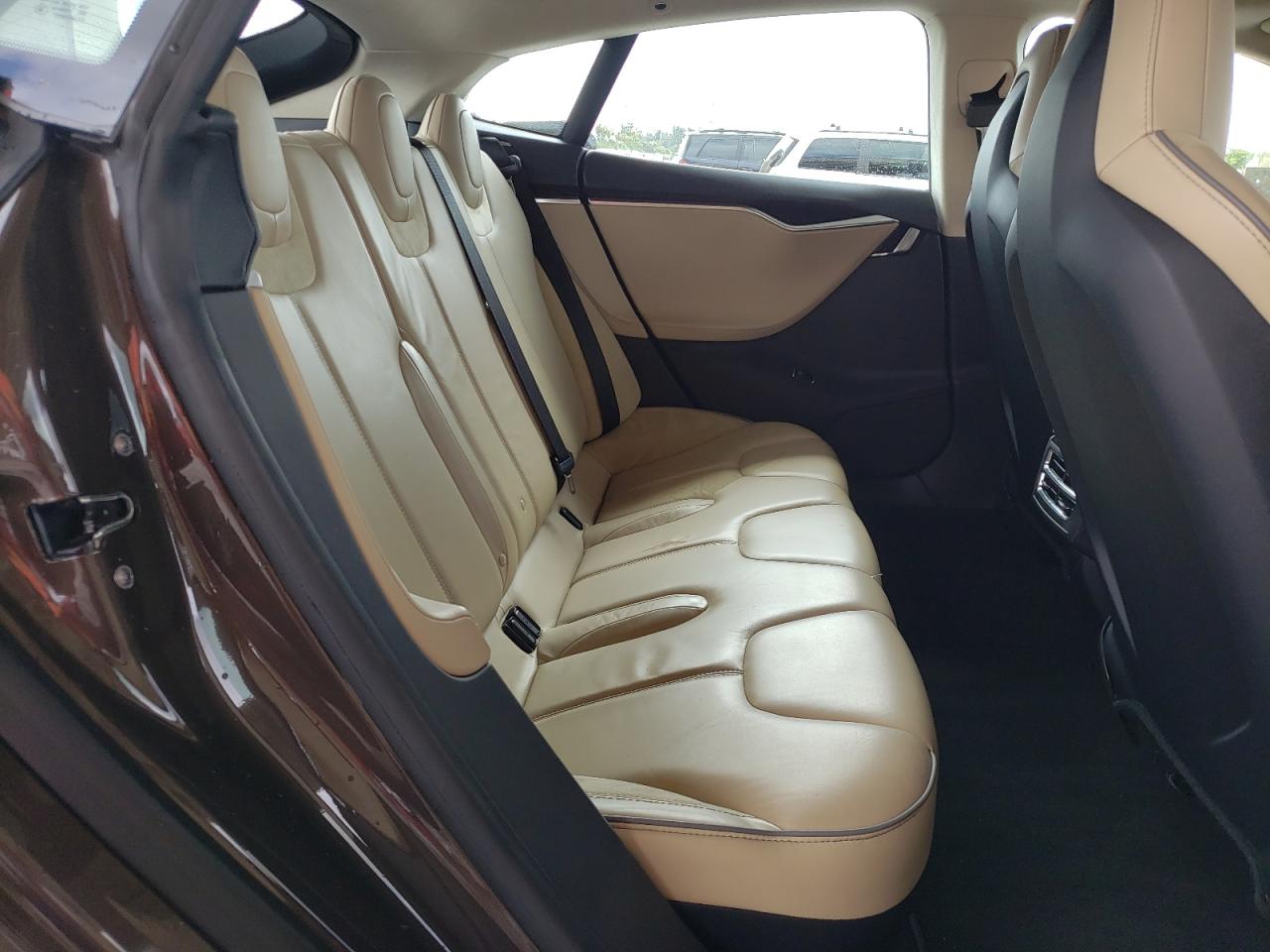 Photo 6 from auction – 2012 TESLA MODEL S with VIN 5YJSA1DP3CFP02273