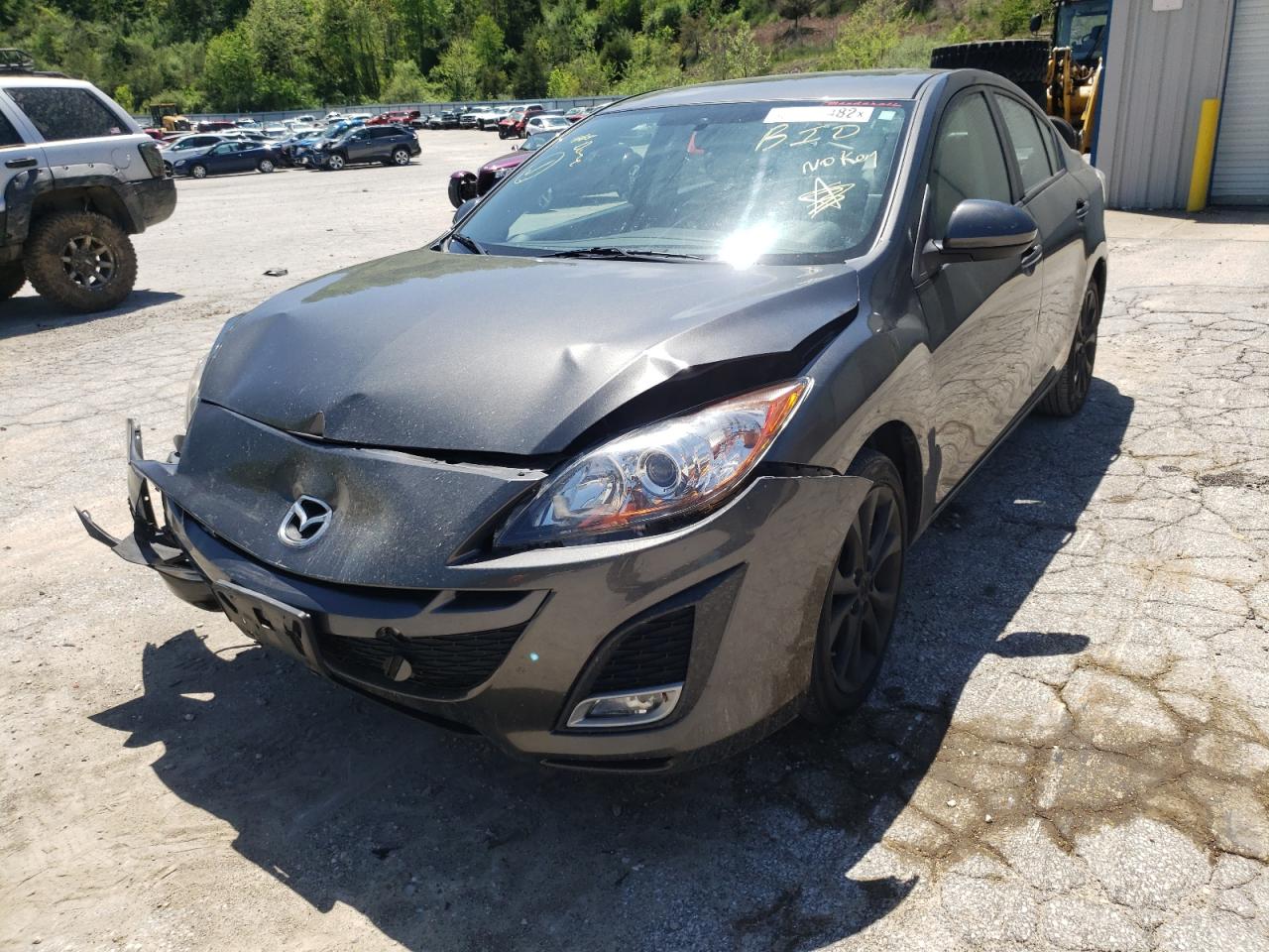 Photo 2 from auction – 2011 MAZDA 3 S with VIN JM1BL1W5XB1417082